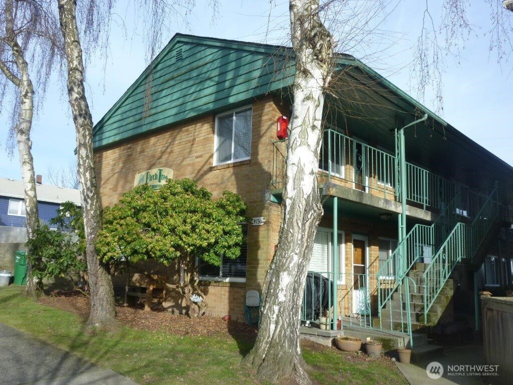 4130 36th Avenue SW Seattle WA 98126