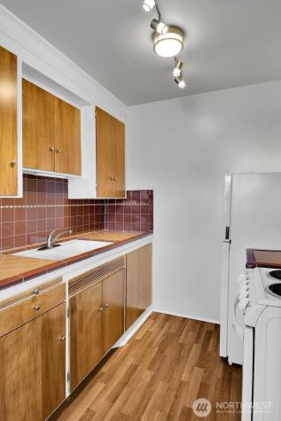 4130 36th Avenue SW Seattle WA 98126