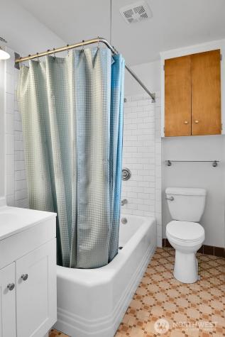 4130 36th Avenue SW Seattle WA 98126