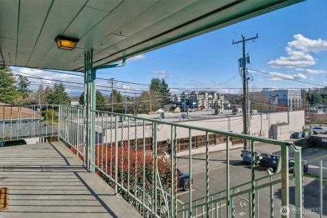 4130 36th Avenue SW Seattle WA 98126