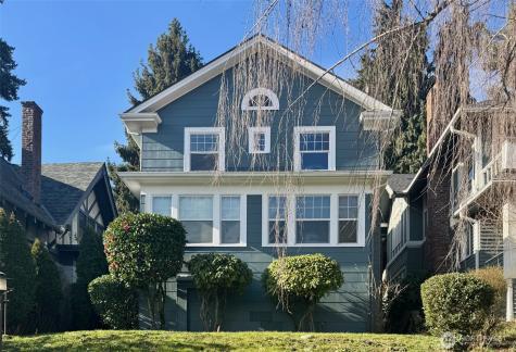 5235 19th Avenue NE Seattle WA 98105