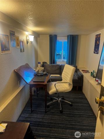 5235 19th Avenue NE Seattle WA 98105