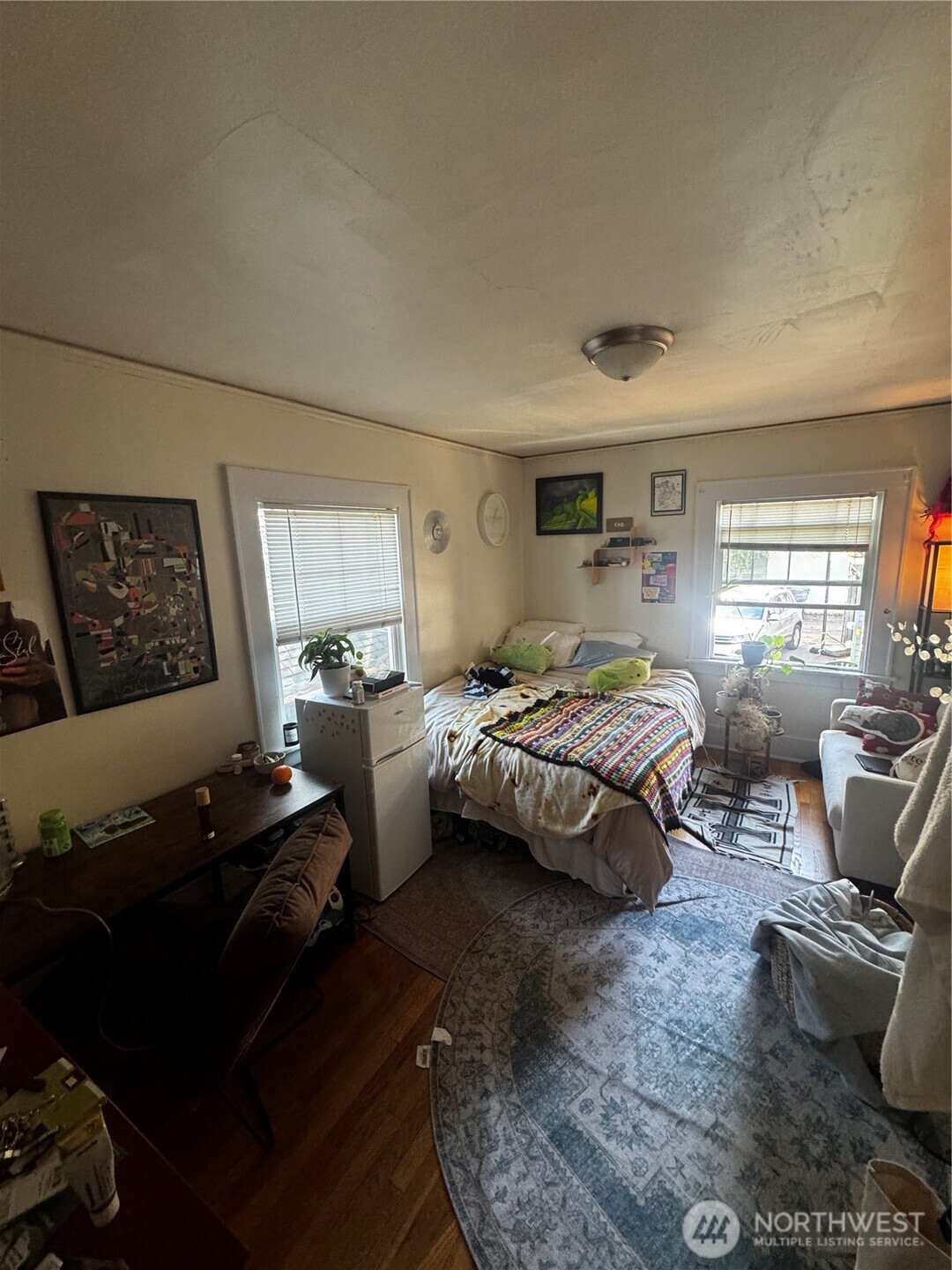 5235 19th Avenue NE Seattle WA 98105