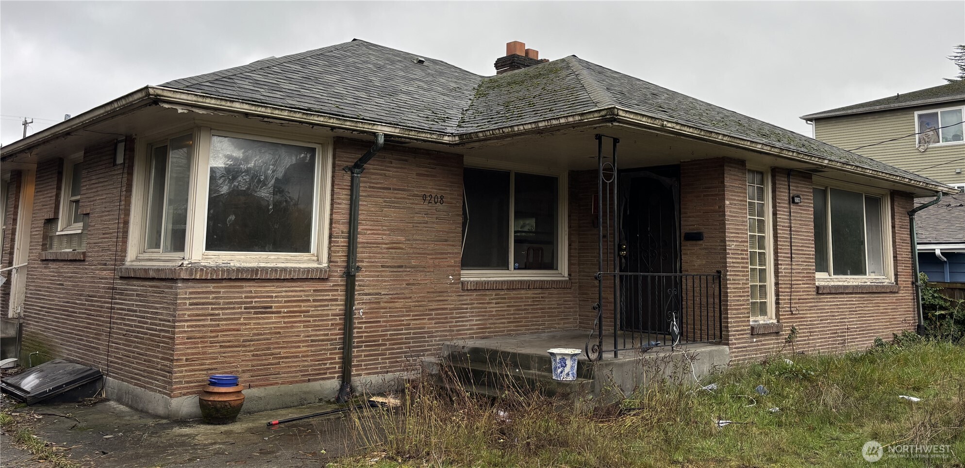 9208 17th Avenue SW Seattle WA 98106