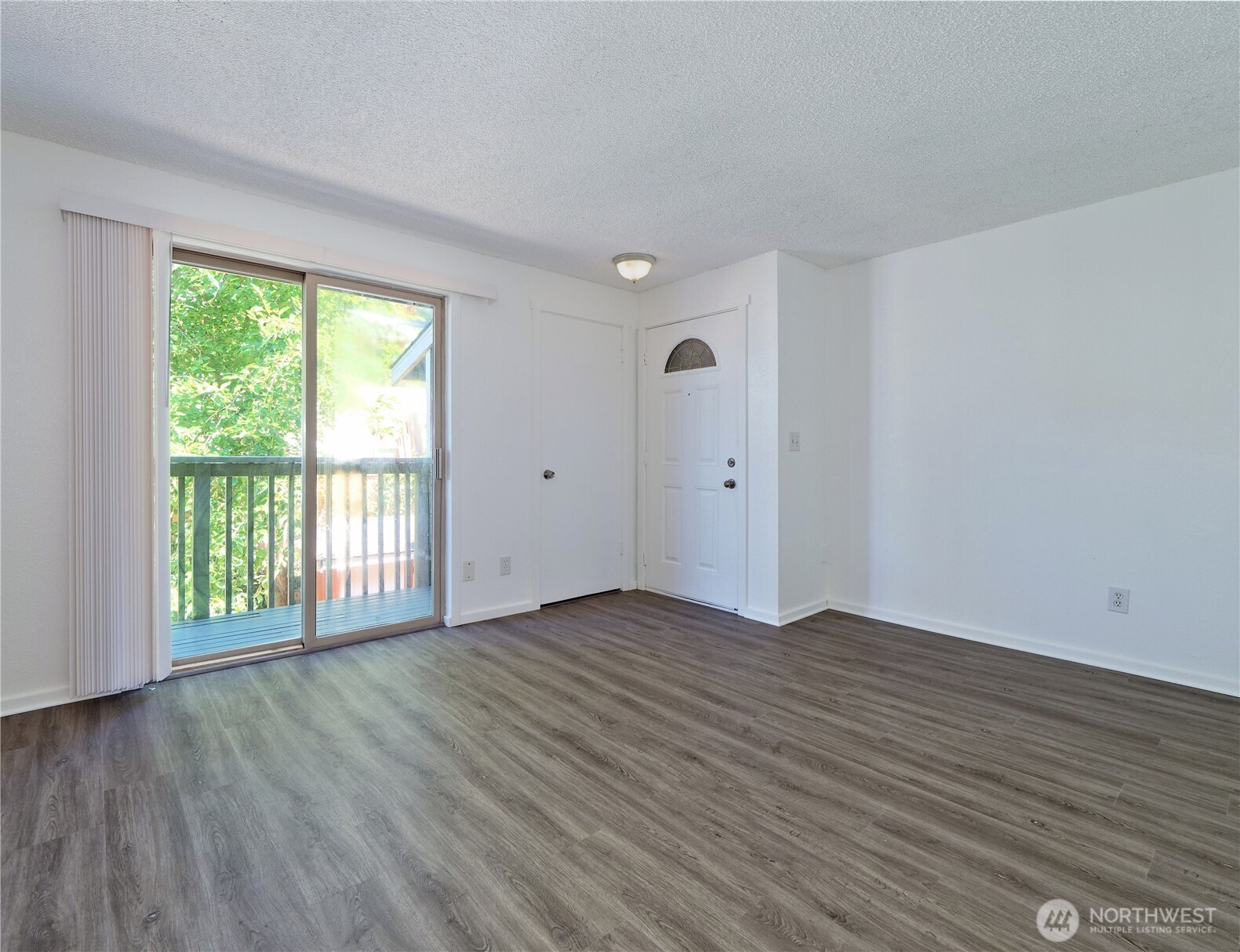 2716 S 256th Place Kent WA 98032