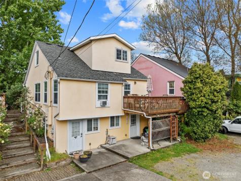 7842 Lake City Way NE Seattle WA 98115