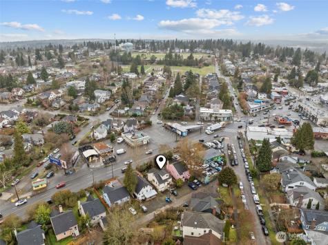 7842 Lake City Way NE Seattle WA 98115