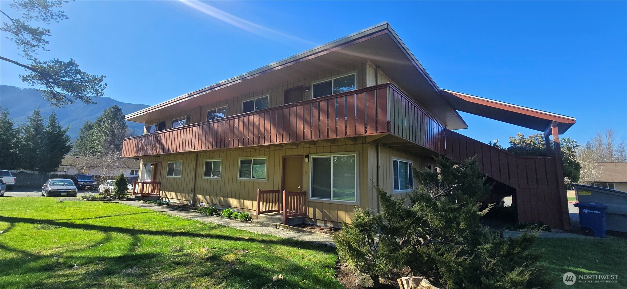 226 Cedar Avenue S North Bend WA 98045