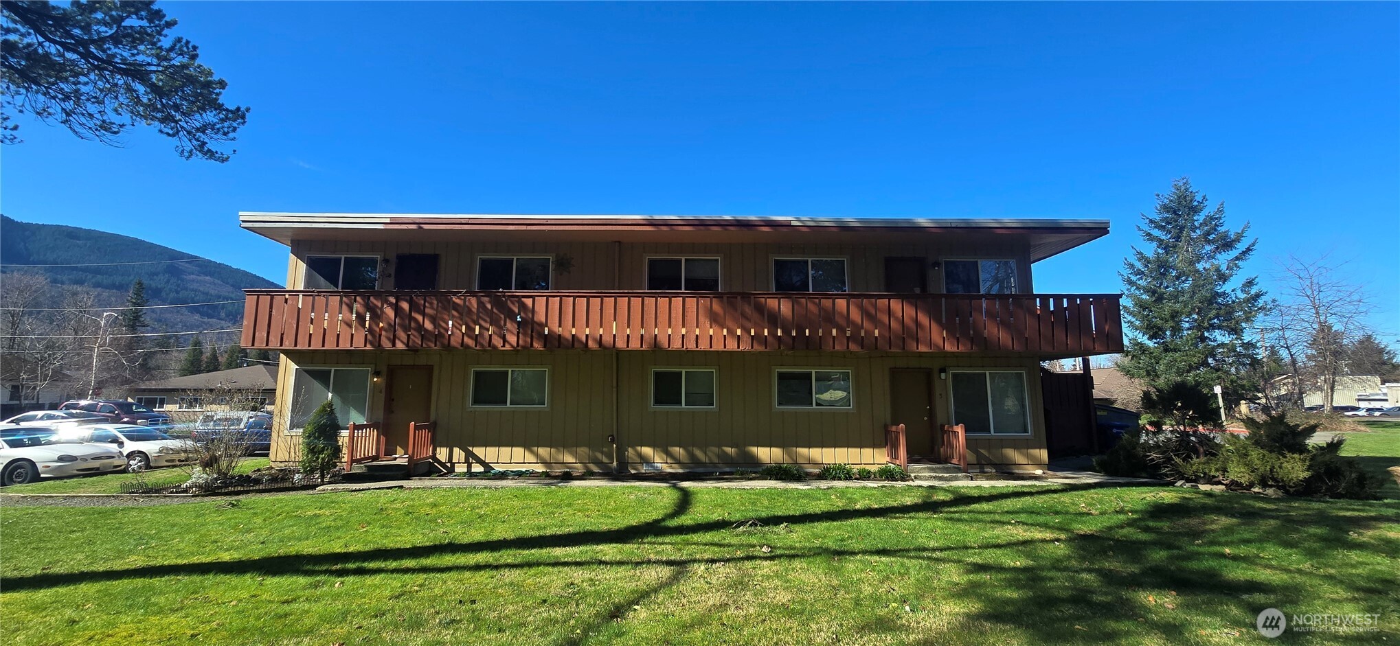 226 Cedar Avenue S North Bend WA 98045