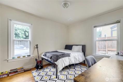 5755 25th Avenue NE Seattle WA 98105