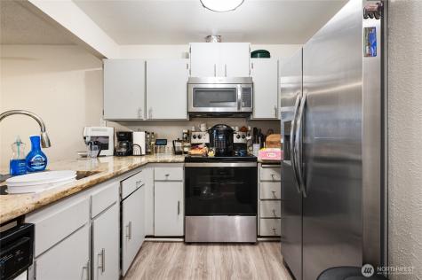 3201 S 208th Street Seatac WA 98198