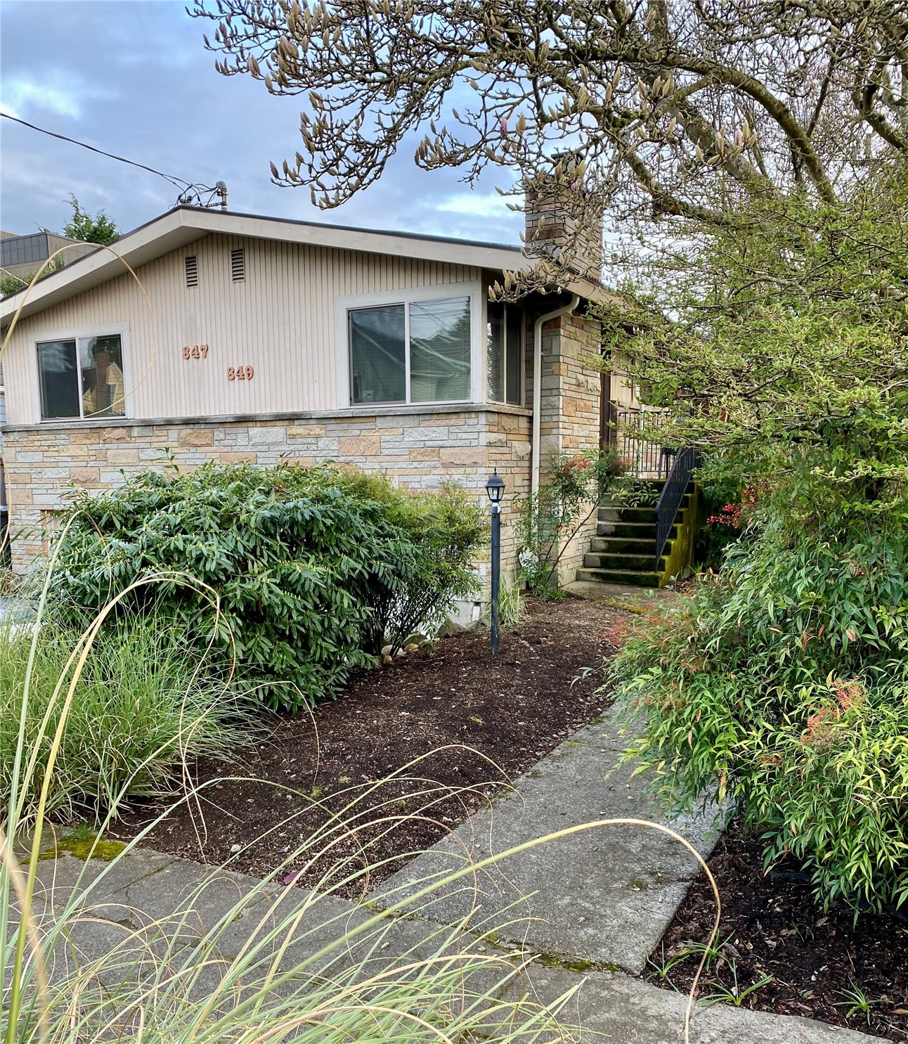 847 NW 62nd Street Seattle WA 98107