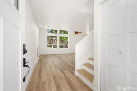 9 76th Street SE Everett WA 98203