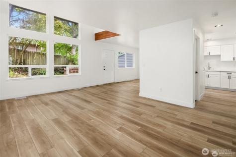 9 76th Street SE Everett WA 98203