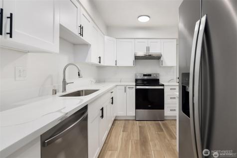 9 76th Street SE Everett WA 98203