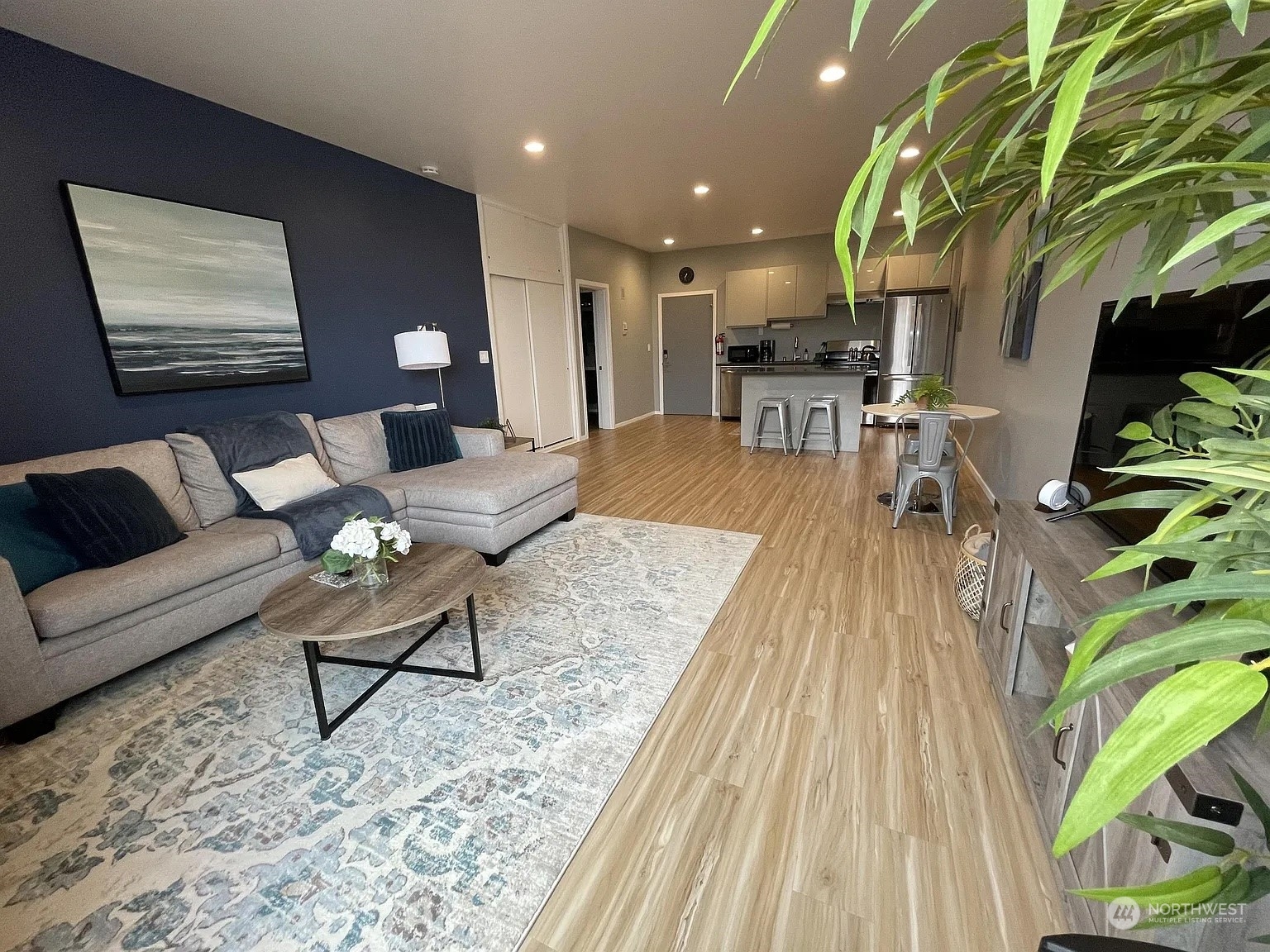 1313 Hewitt Avenue Everett WA 98201