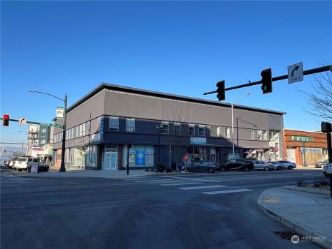 1313 Hewitt Avenue Everett WA 98201