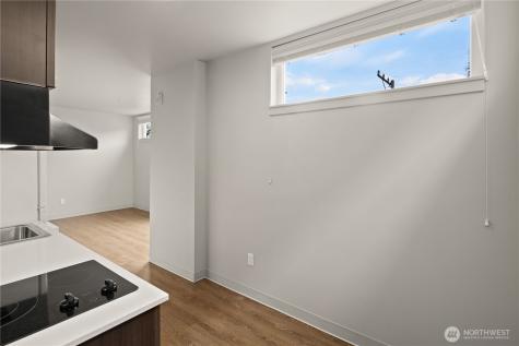 1814 E John Street Seattle WA 98112