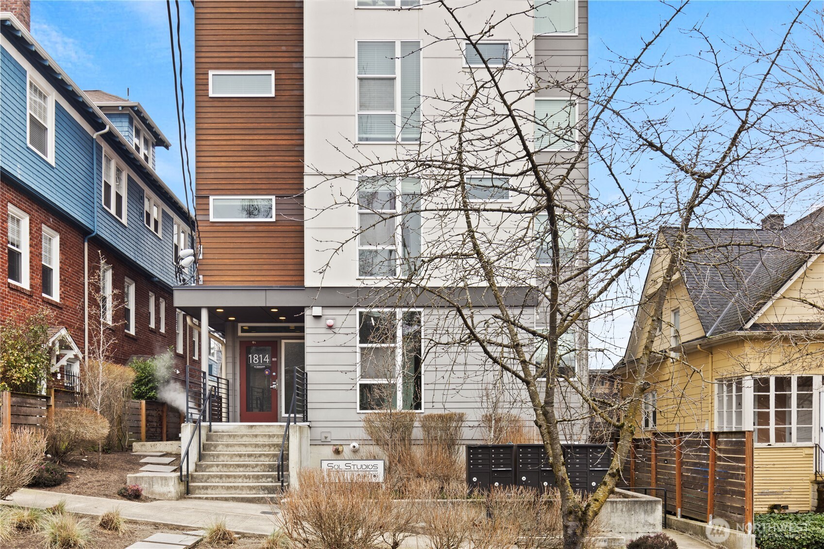 1814 E John Street Seattle WA 98112