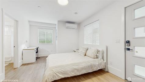 1300 E Remington Court Seattle WA 98122