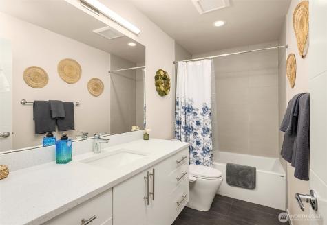6221 20th Avenue NW Seattle WA 98107