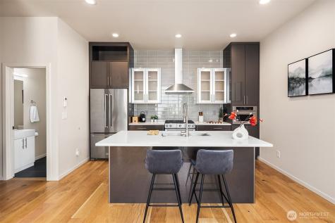 6221 20th Avenue NW Seattle WA 98107