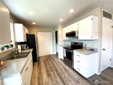 986 Highline Drive East Wenatchee WA 98802