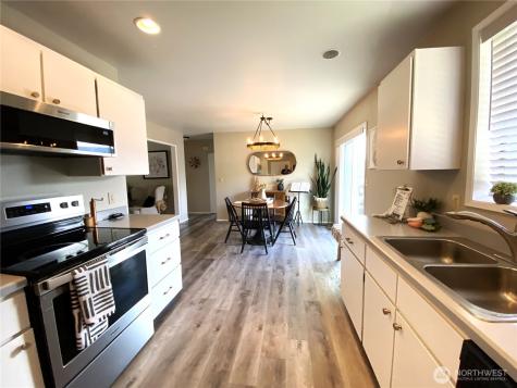 986 Highline Drive East Wenatchee WA 98802