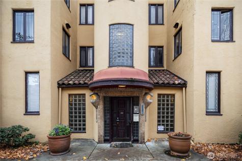 4515 Burke Avenue N Seattle WA 98103