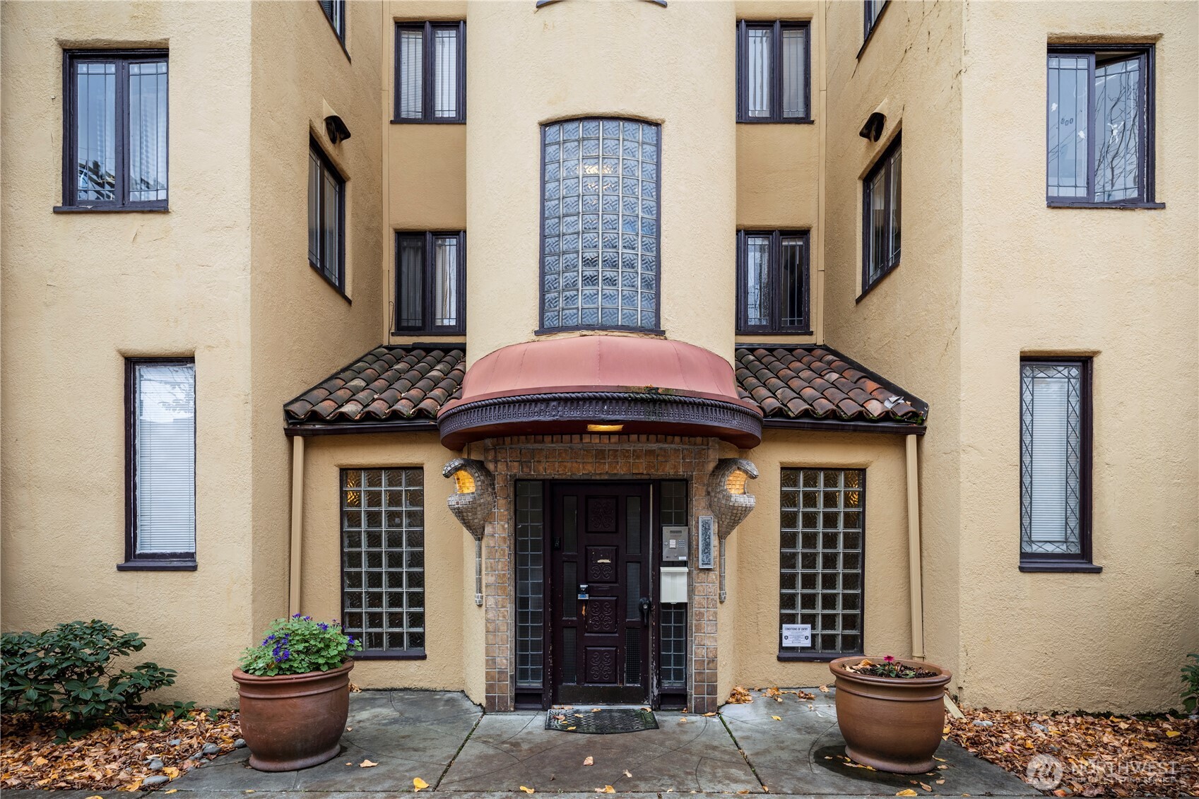 4515 Burke Avenue N Seattle WA 98103