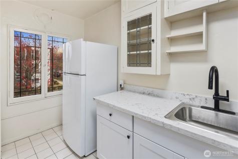 4515 Burke Avenue N Seattle WA 98103