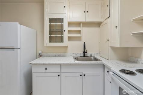 4515 Burke Avenue N Seattle WA 98103