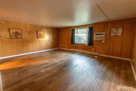 319 Tonasket Avenue Tonasket WA 98855