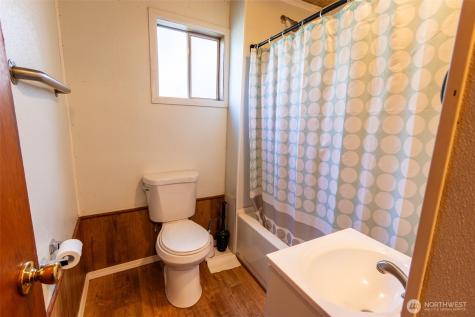 319 Tonasket Avenue Tonasket WA 98855