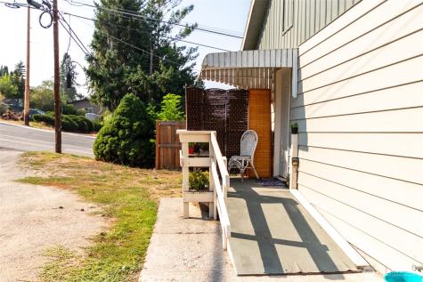 319 Tonasket Avenue Tonasket WA 98855