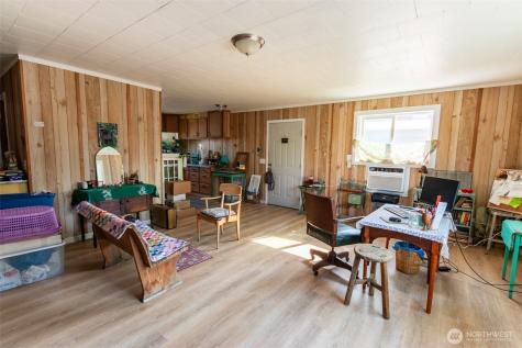 319 Tonasket Avenue Tonasket WA 98855