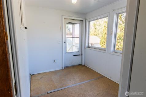 319 Tonasket Avenue Tonasket WA 98855