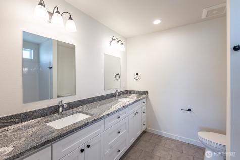 1070 S Grand Drive Moses Lake WA 98837