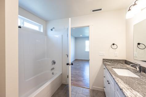 1070 S Grand Drive Moses Lake WA 98837