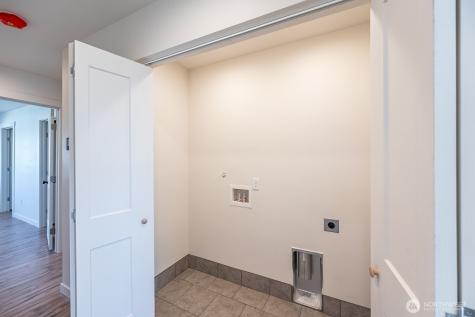 1070 S Grand Drive Moses Lake WA 98837