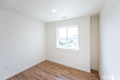 1070 S Grand Drive Moses Lake WA 98837