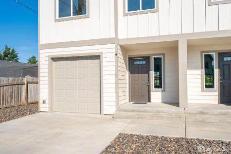 1070 S Grand Drive Moses Lake WA 98837