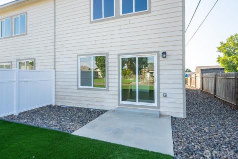 1070 S Grand Drive Moses Lake WA 98837