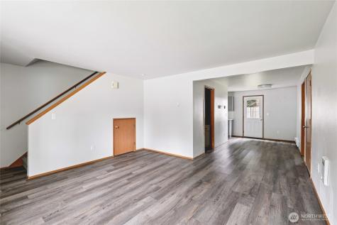 9819 148th Street Ct E Puyallup WA 98375