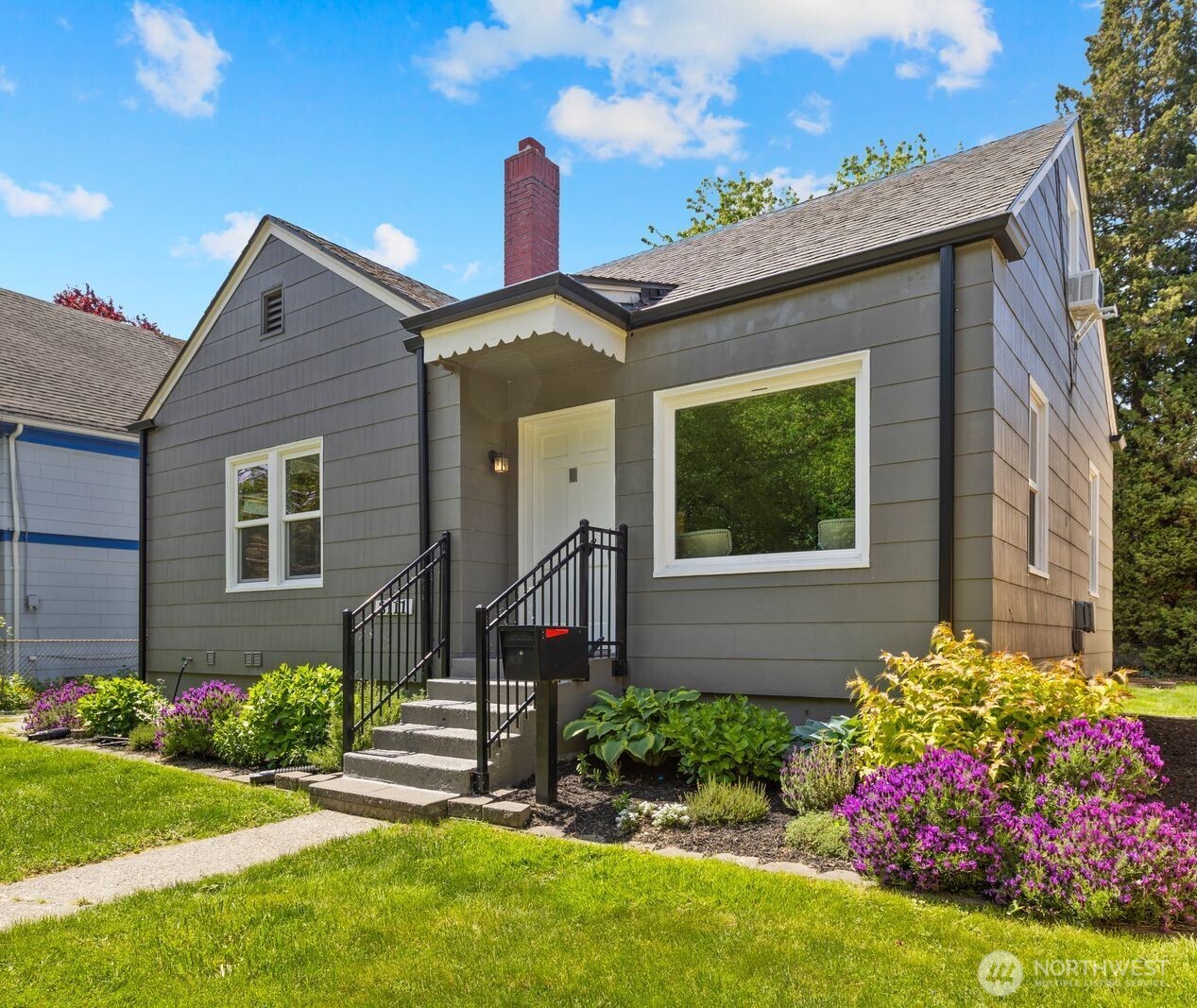 8111 10th Avenue S Seattle WA 98108