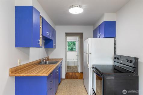 10450 Alderbrook Place NW Seattle WA 98177