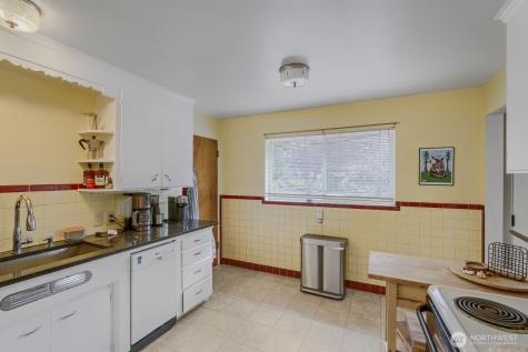 4903 3rd Avenue NW Seattle WA 98107