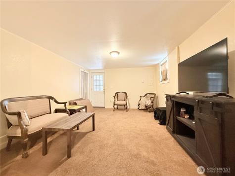 216 Cherry Avenue W Omak WA 98841