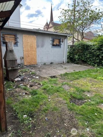 1220 Yakima Avenue S Tacoma WA 98405