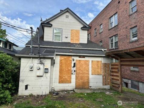 1220 Yakima Avenue S Tacoma WA 98405